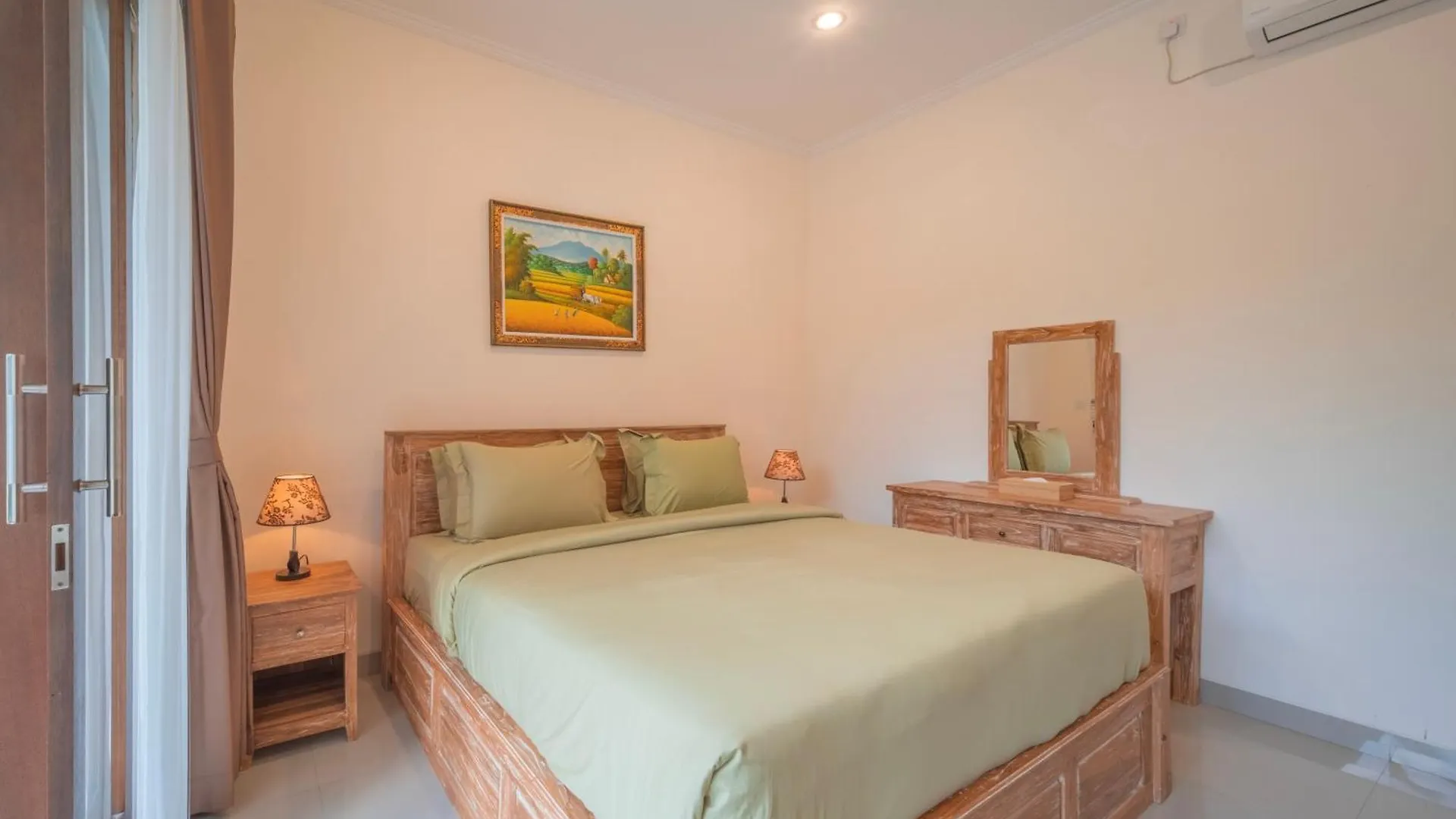Titeng Guest House - Comfortable Studio In Amazing Location Near Potato Head And The Beach Seminyak  Apartment Seminyak (Bali)