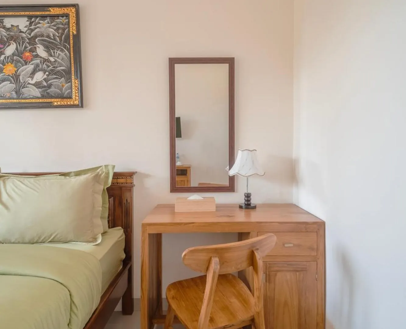 Titeng Guest House - Comfortable Studio In Amazing Location Near Potato Head And The Beach Seminyak  Indonesia